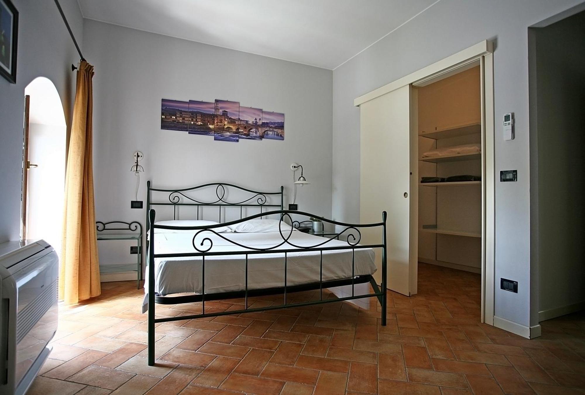 Hotel Antichi Cortili 도소부오노 외부 사진