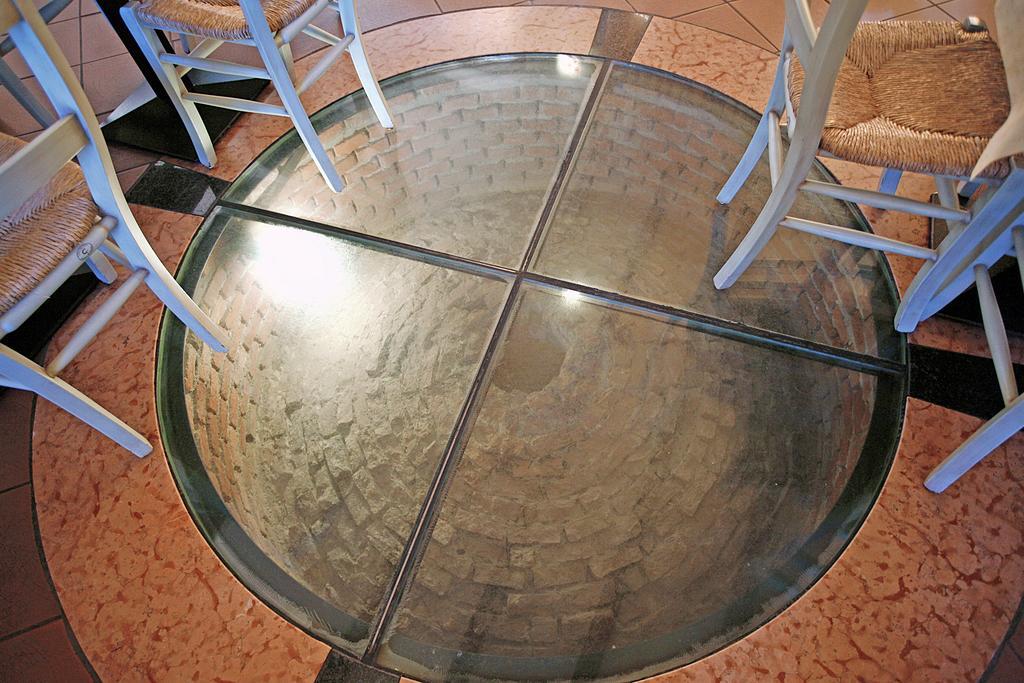 Hotel Antichi Cortili 도소부오노 외부 사진